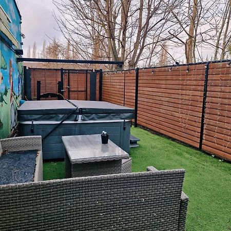 The Ivy Garden Suite (Adults Only) Handsworth ภายนอก รูปภาพ